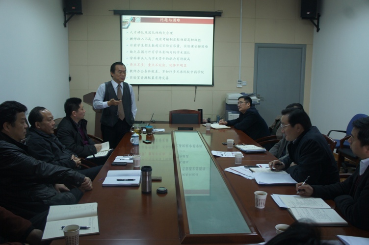 徐建光董事长等来公司进行调研