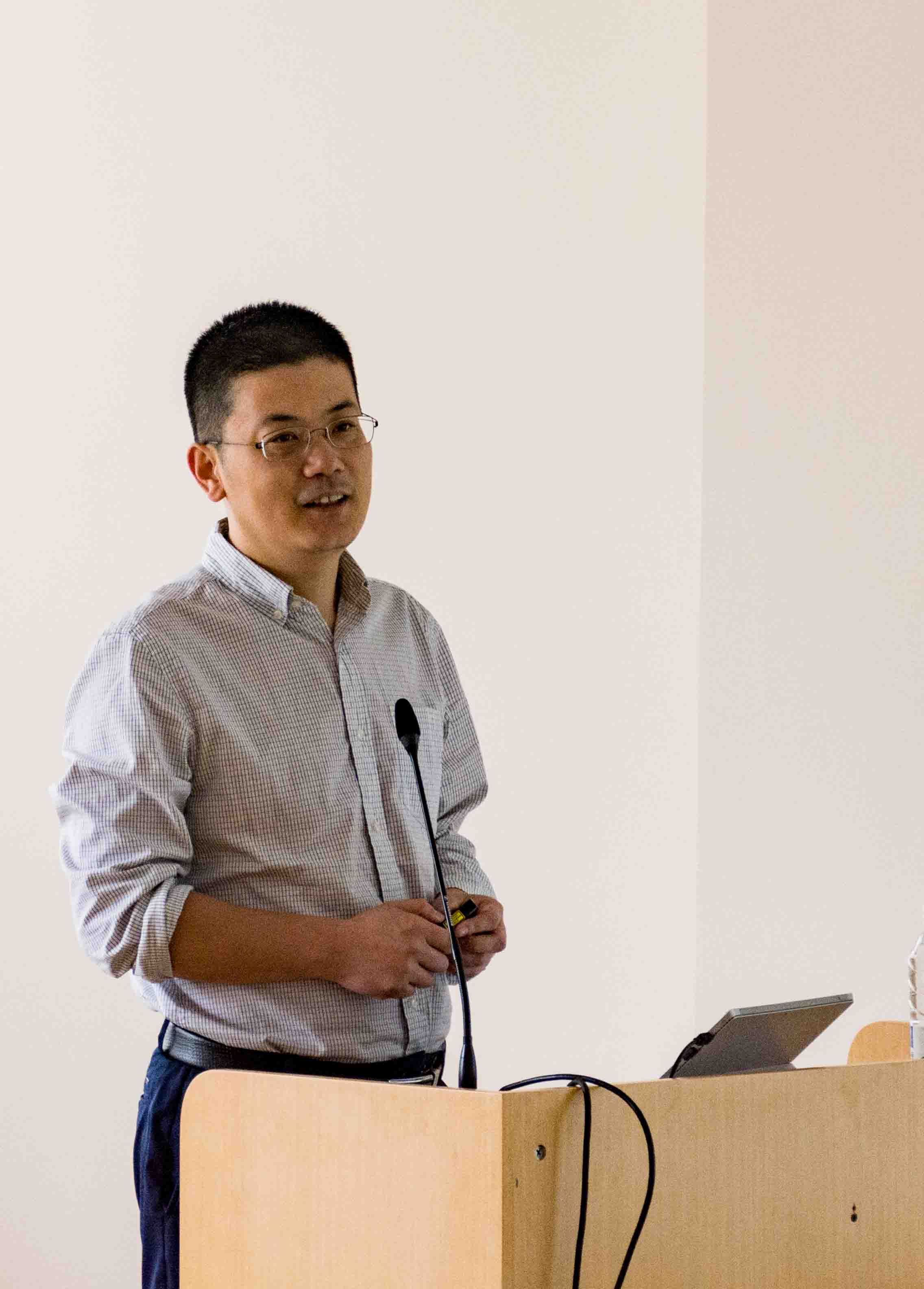 江苏省中医药研究院曹鹏研究员来公司开展学术交流