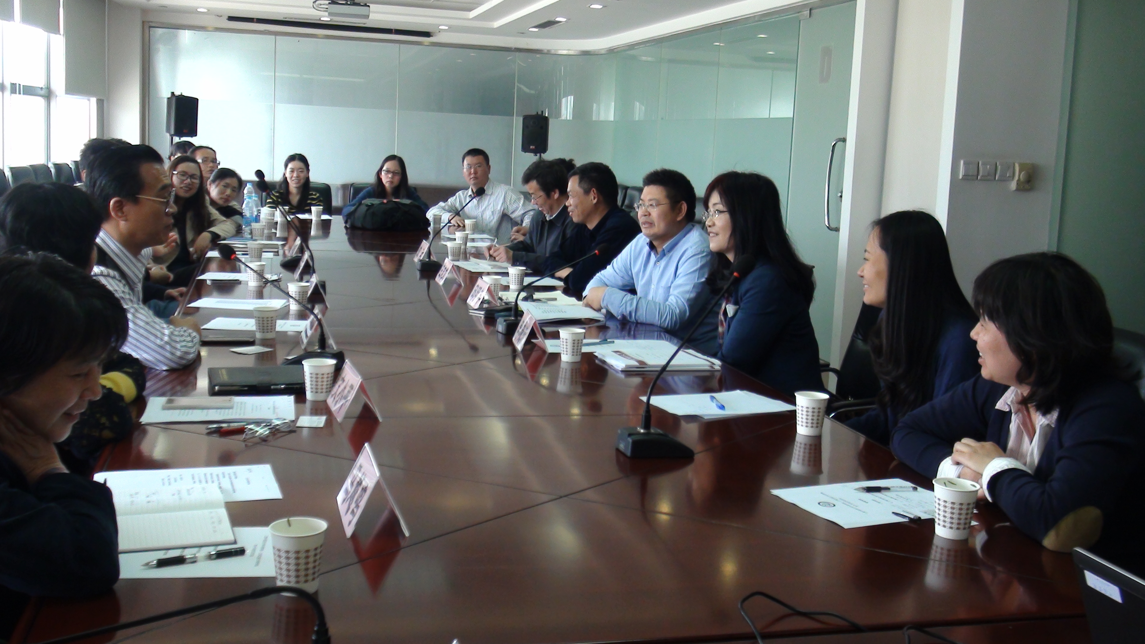 上海交通大学药学院来公司进行交流座谈