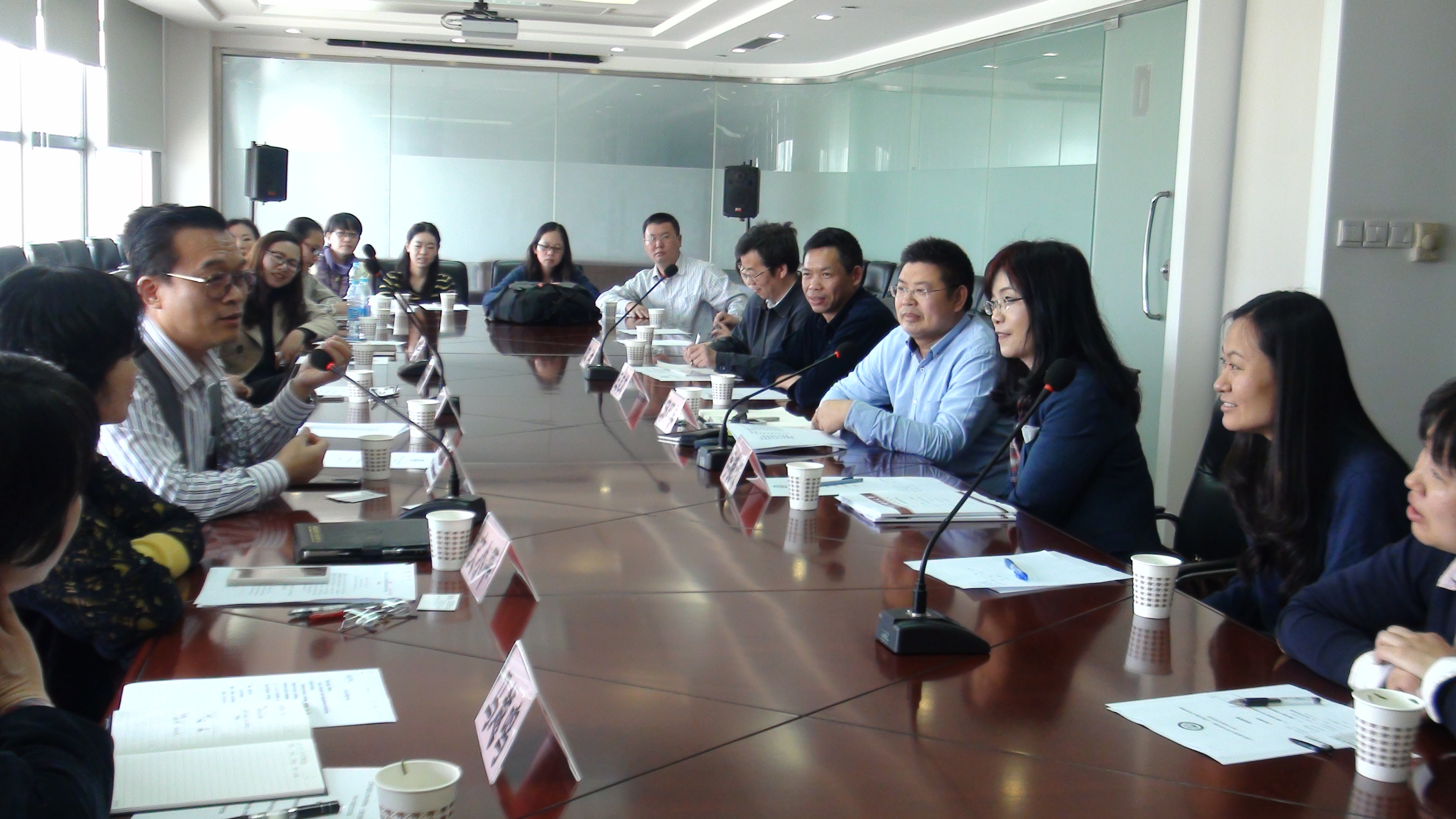 上海交通大学药学院来公司进行交流座谈