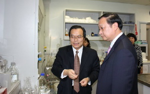 专注中药产学研三十余年：记伟德经理徐宏喜