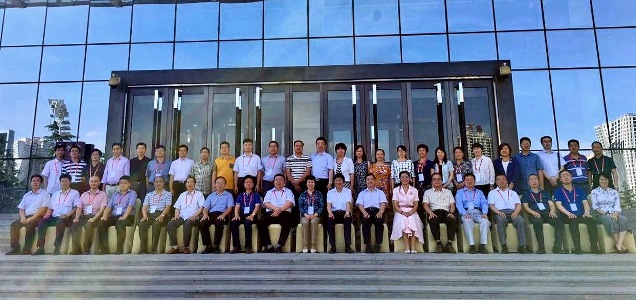 徐宏喜经理率团参加2017年全国中医药高等教育学会中药教育研究会理事长年会